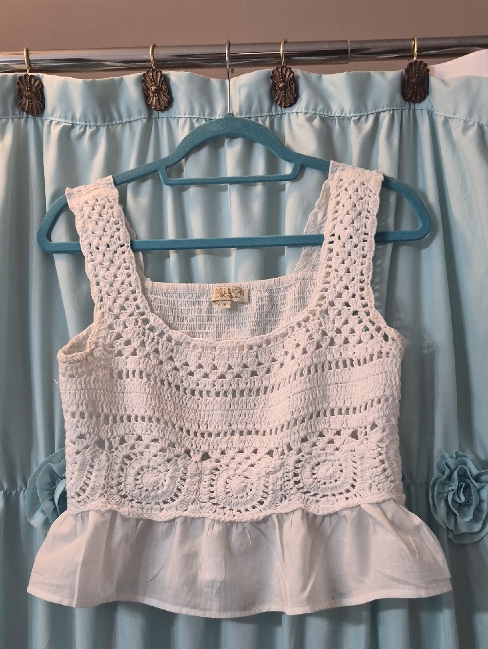 Rebellion Crocheted Knit Cropped Ruffle Tank Top Sz M